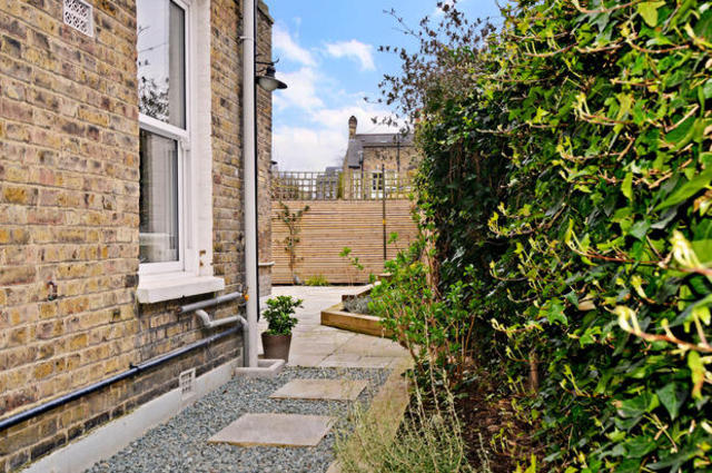 Image of 2 bedroom Flat for sale in Forest Hill Road London SE22 at Forest Hill Road, London SE22