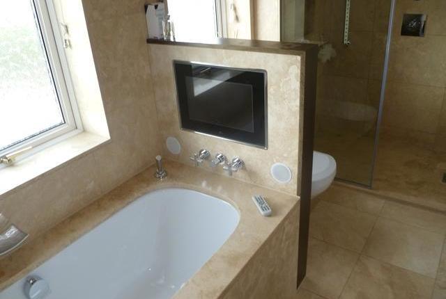  Image of 4 bedroom Semi-Detached house to rent in Bennetts Avenue Croydon CR0 at Bennetts Avenue, Croydon CR0