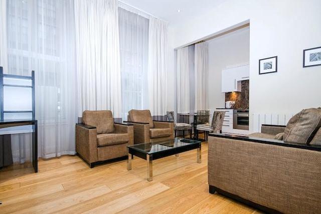  Image of 2 bedroom Flat to rent in Nottingham Place London W1U at Cedar House, Regents Park, London W1U