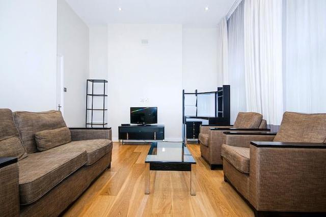  Image of 2 bedroom Flat to rent in Nottingham Place London W1U at Cedar House, Regents Park, London W1U
