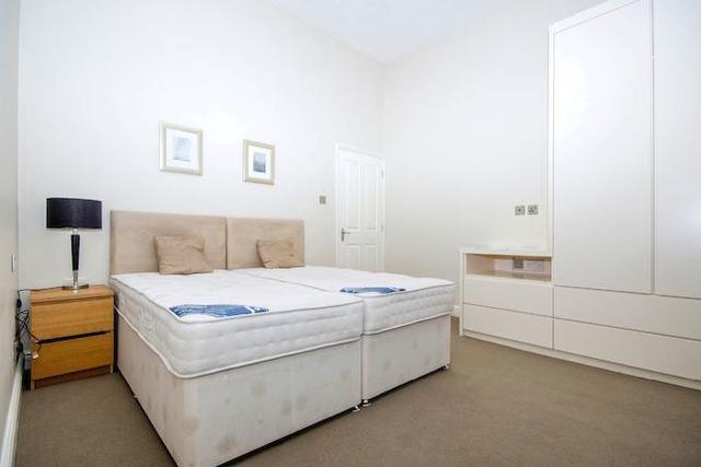  Image of 2 bedroom Flat to rent in Nottingham Place London W1U at Cedar House, Regents Park, London W1U