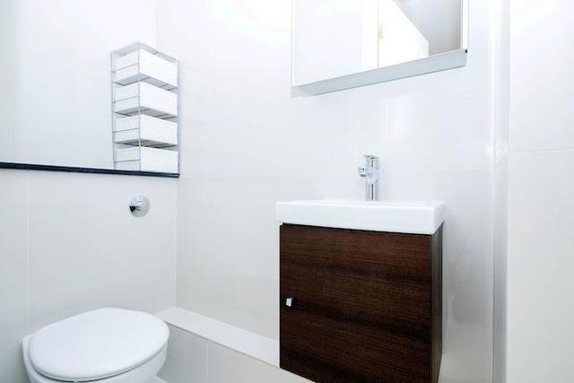  Image of 2 bedroom Flat to rent in Nottingham Place London W1U at Cedar House, Regents Park, London W1U