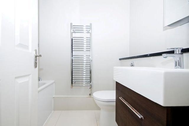  Image of 2 bedroom Flat to rent in Nottingham Place London W1U at Cedar House, Regents Park, London W1U