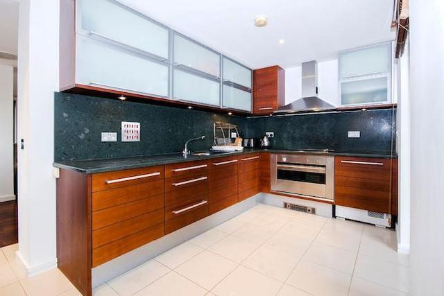  Image of 2 bedroom Flat to rent in Cromwell Road London SW7 at Cromwell Road, South Kensington SW7