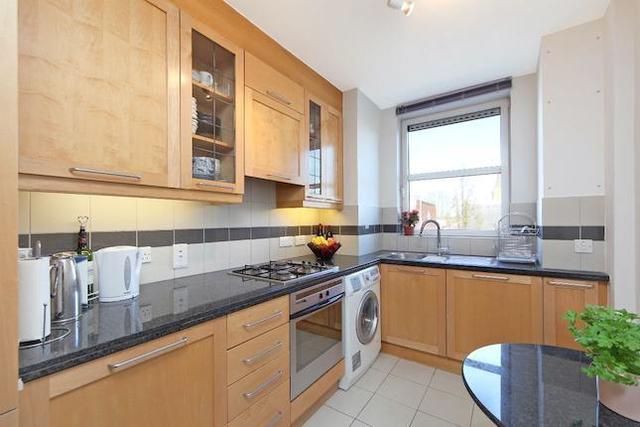  Image of 3 bedroom Flat to rent in Marlborough Place London NW8 at Marlborough Place, St John