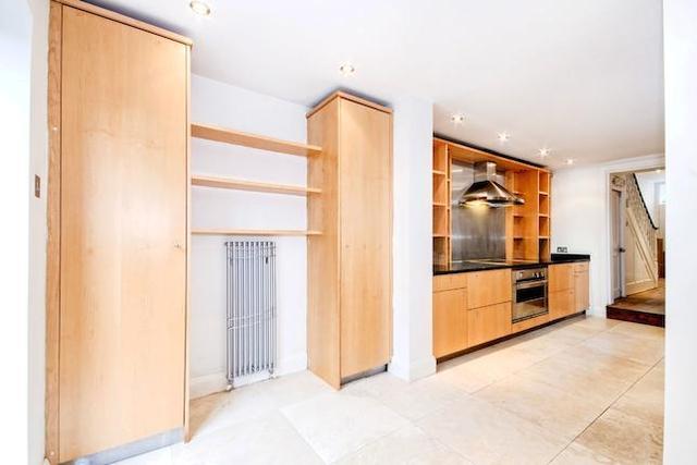  Image of 3 bedroom Semi-Detached house to rent in Grosvenor Road Richmond TW10 at Grosvenor Road, Richmond TW10