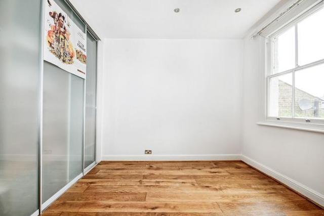  Image of 3 bedroom Semi-Detached house to rent in Grosvenor Road Richmond TW10 at Grosvenor Road, Richmond TW10