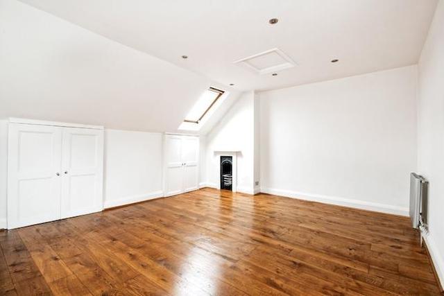 Image of 3 bedroom Semi-Detached house to rent in Grosvenor Road Richmond TW10 at Grosvenor Road, Richmond TW10