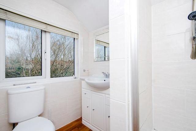  Image of 4 bedroom Flat to rent in Merton Avenue London W4 at Merton Avenue, Chiswick, London W4