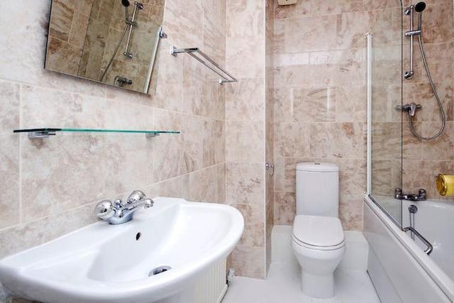  Image of 4 bedroom Terraced house to rent in Tower Rise Richmond TW9 at Tower Rise, Richmond TW9
