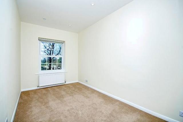  Image of 4 bedroom Terraced house to rent in Tower Rise Richmond TW9 at Tower Rise, Richmond TW9