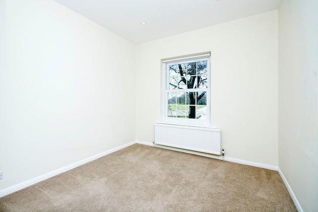  Image of 4 bedroom Terraced house to rent in Tower Rise Richmond TW9 at Tower Rise, Richmond TW9