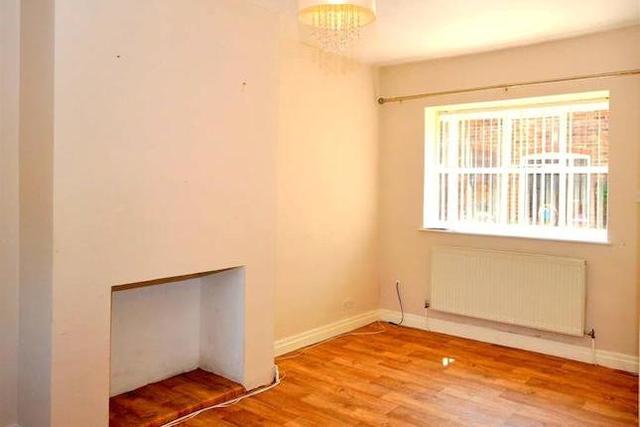  Image of 2 bedroom Cottage for sale in Riverside Mews Millgate Thirsk YO7 at Riverside Mews, Thirsk, Thirsk YO7