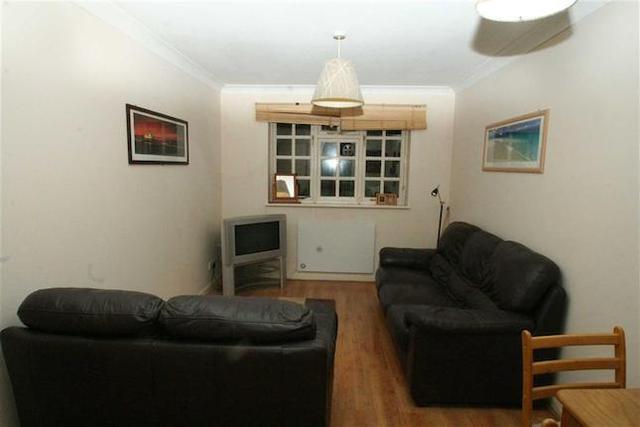  Image of 1 bedroom Flat to rent in Hanson Close Beckenham BR3 at Hanson Close, Beckenham, Kent BR3