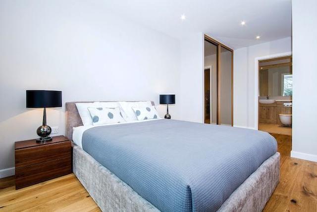  Image of 1 bedroom Flat to rent in Amberley Road London W9 at Amberley Waterfront, Little Venice W9