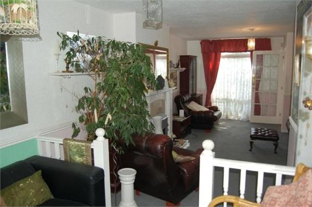 Image of 2 bedroom End of Terrace for sale in Stone Gardens Broadstairs CT10 at Stone Gardens, Broadstairs, Kent CT10