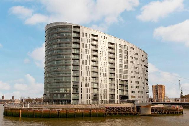  Image of 2 bedroom Flat to rent in Dowells Street London SE10 at Dowells Street, Greenwich SE10