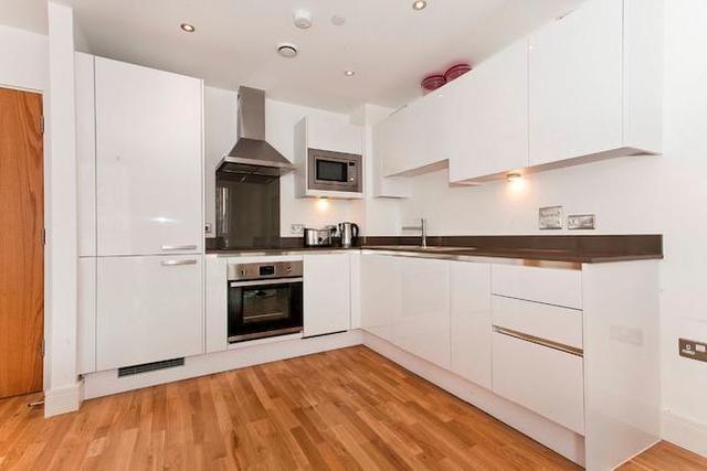  Image of 2 bedroom Flat to rent in Dowells Street London SE10 at Dowells Street, Greenwich SE10