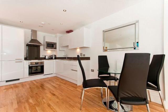  Image of 2 bedroom Flat to rent in Dowells Street London SE10 at Dowells Street, Greenwich SE10