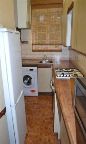  Image of 2 bedroom Flat to rent in Quadrant Close The Burroughs London NW4 at The Burroughs, Hendon, London NW4