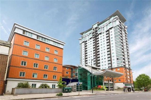  Image of 2 bedroom Flat to rent in Westminster Bridge Road London SE1 at The Perspective Building, South Bank, London SE1