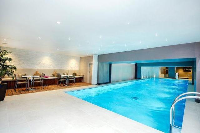  Image of 3 bedroom Flat to rent in Kensington High Street London W14 at Bridgeman House, Kensington High Street, London W14