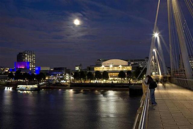  Image of 3 bedroom Flat to rent in Westminster Bridge Road London SE1 at The Perspective Building, South Bank, London SE1
