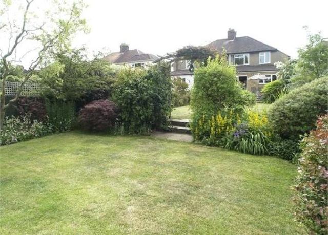  Image of 3 bedroom Semi-Detached house for sale in Commonfield Road Banstead SM7 at Commonfield Road, Banstead SM7
