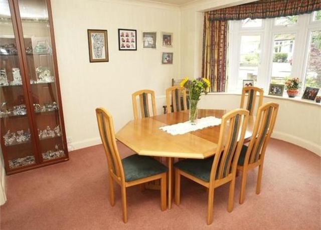  Image of 3 bedroom Semi-Detached house for sale in Commonfield Road Banstead SM7 at Commonfield Road, Banstead SM7