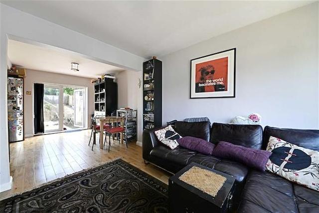  Image of 3 bedroom Semi-Detached house for sale in Engel Park London NW7 at Engel Park, Mill Hill, London NW7