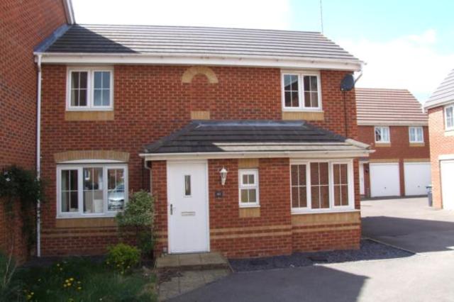  Image of 3 bedroom Semi-Detached house to rent in Regency Court Rushden NN10 at Regency Court, Rushden NN10