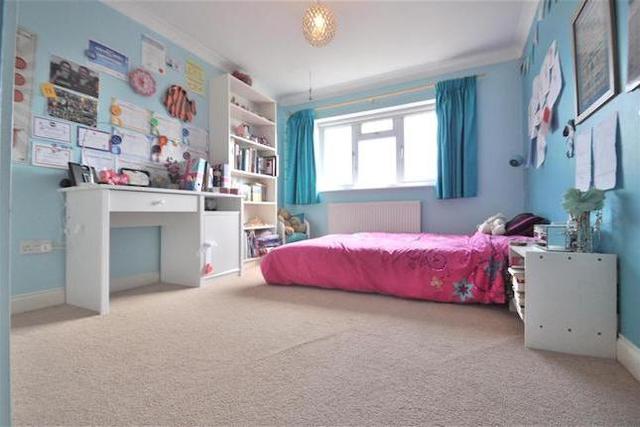  Image of 4 bedroom Detached house for sale in Beechwood Rise Chislehurst BR7 at Beechwood Rise, Chislehurst BR7
