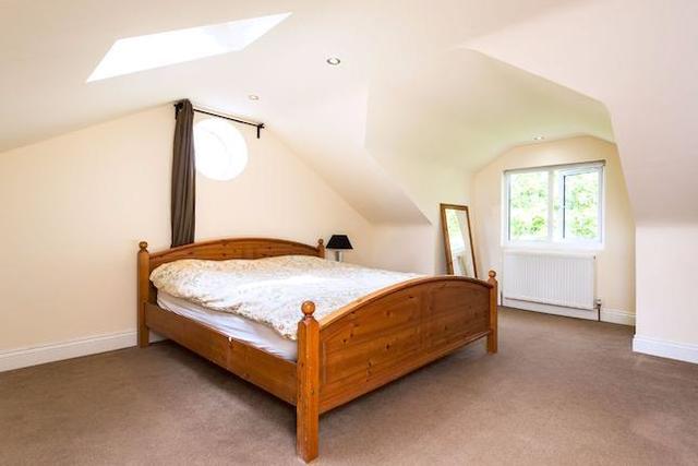  Image of 4 bedroom Flat to rent in Merton Avenue London W4 at Merton Avenue, Chiswick, London W4