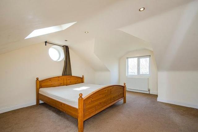 Image of 4 bedroom Flat to rent in Merton Avenue London W4 at Merton Avenue, Chiswick, London W4