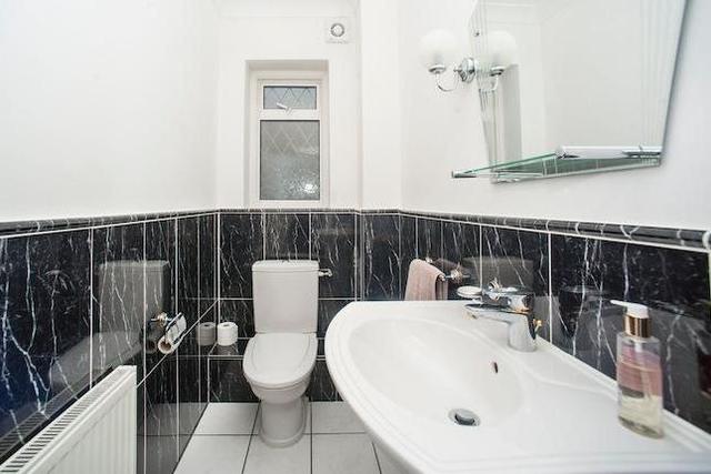  Image of 6 bedroom Detached house to rent in Manor Lane Sunbury-on-Thames TW16 at Manor Lane, Sunbury-On-Thames TW16