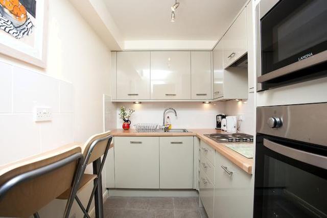  Image of Studio flat to rent in Spencer Mews London W6 at Spencer Mews, London W6