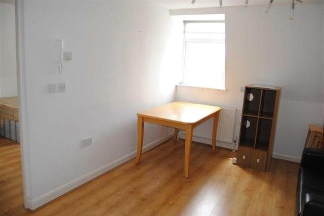  Image of 1 bedroom Flat for sale in Dollis Road London NW7 at Dollis Road, Mill Hill, London NW7