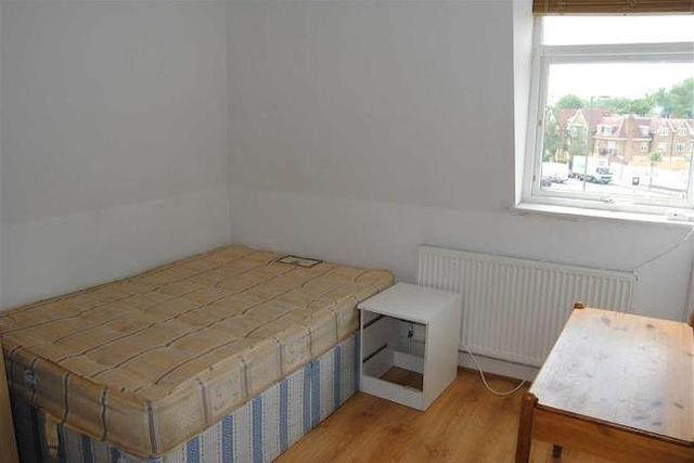  Image of 1 bedroom Flat for sale in Dollis Road London NW7 at Dollis Road, Mill Hill, London NW7