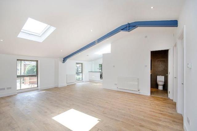  Image of 2 bedroom Flat to rent in Oak Lane Twickenham TW1 at Oak Lane, Twickenham TW1