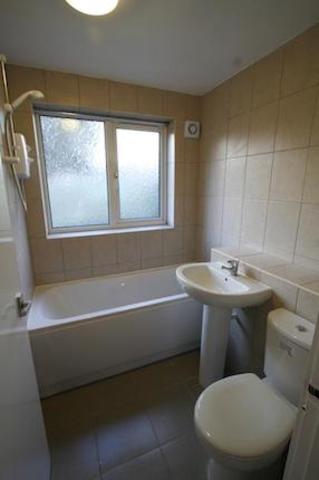  Image of 2 bedroom Maisonette to rent in Rowle Close Stantonbury Milton Keynes MK14 at Rowle Close, Stantonbury MK14