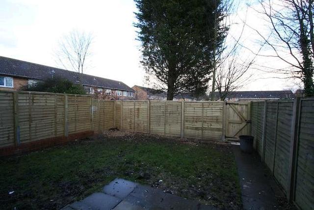  Image of 2 bedroom Maisonette to rent in Rowle Close Stantonbury Milton Keynes MK14 at Rowle Close, Stantonbury MK14