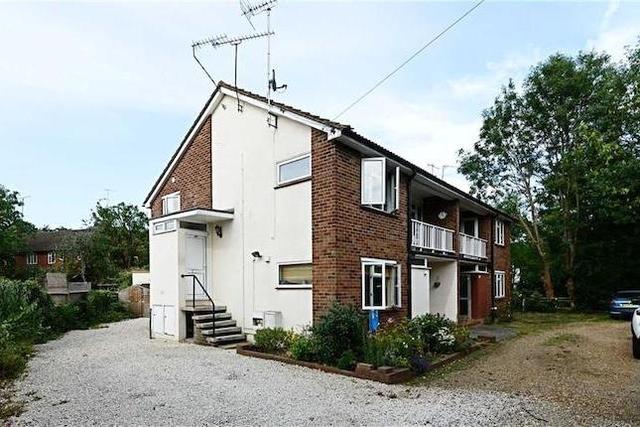  Image of 2 bedroom Maisonette to rent in Dollis Road London NW7 at Dollis Road, Mill Hill, London NW7