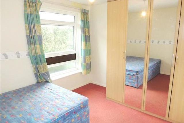  Image of 3 bedroom Flat to rent in Maresfield Chepstow Road Croydon CR0 at Maresfield, Chepstow Road, Croydon CR0