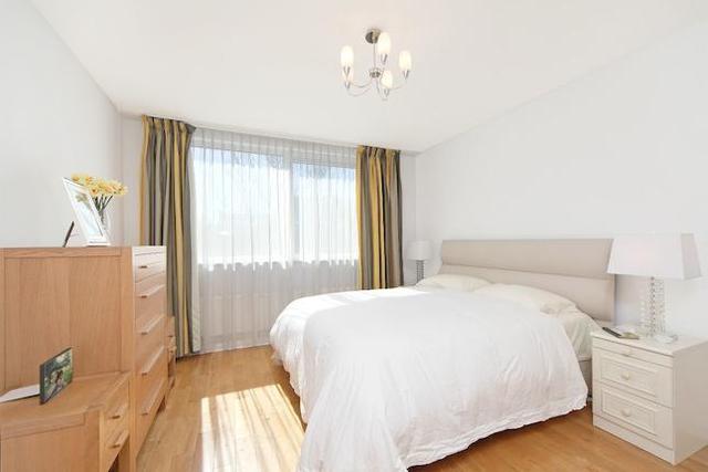  Image of 3 bedroom Flat to rent in Marlborough Place London NW8 at Marlborough Place, St John
