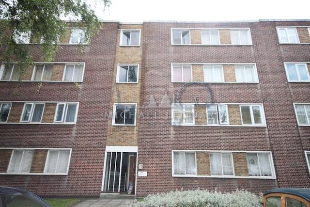  Image of 1 bedroom Flat to rent in Belsize Road London NW6 at Cygnet House, South Hampstead NW6
