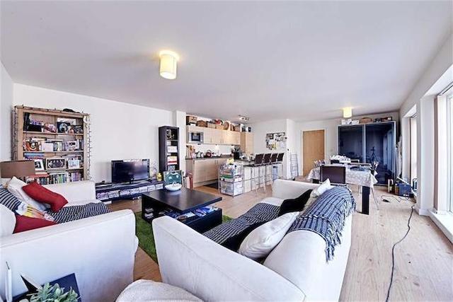  Image of 2 bedroom Flat for sale in Heritage Avenue London NW9 at Heritage Avenue, Colindale, London NW9