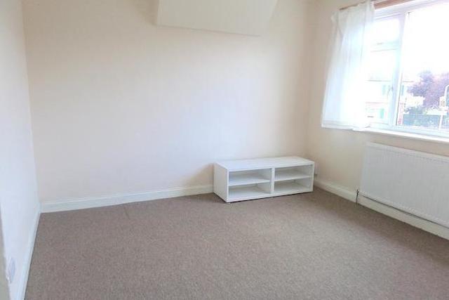  Image of 2 bedroom Flat to rent in Dale Drive Hayes UB4 at Dale Road, Hayes UB4