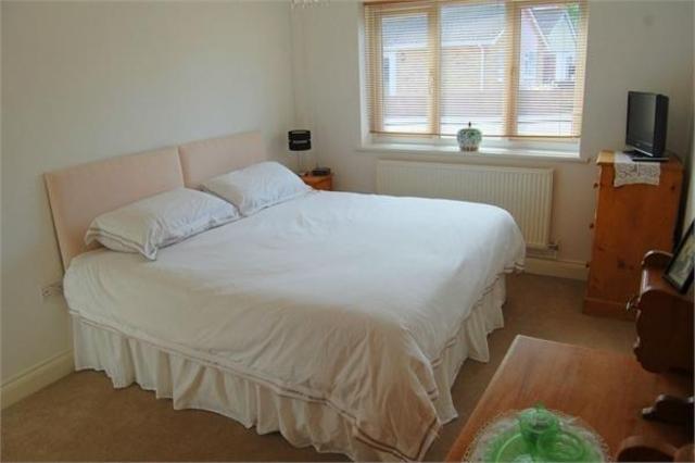  Image of 2 bedroom Semi-Detached Bungalow for sale in Leatt Close Broadstairs CT10 at Leatt Close, Broadstairs, Kent CT10