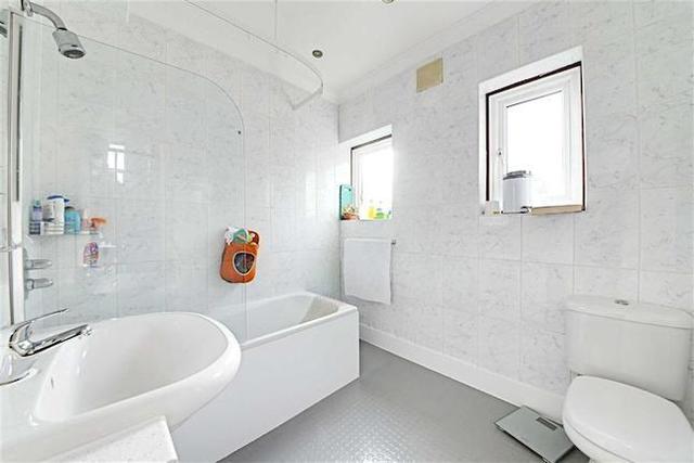  Image of 3 bedroom End of Terrace for sale in Squires Lane London N3 at Squires Lane, Finchley, London N3