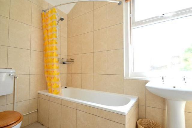 Image of 3 bedroom End of Terrace to rent in Addiscombe Court Road Addiscombe Croydon CR0 at Addiscombe Court Road, Addiscombe, Croydon CR0